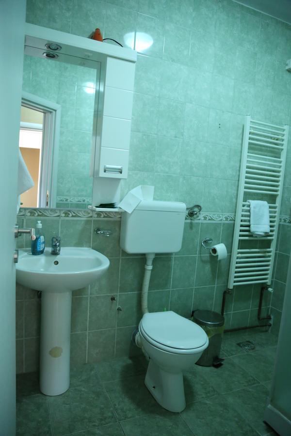 B&B Vila Bela Ruza Сремска-Митровица Экстерьер фото