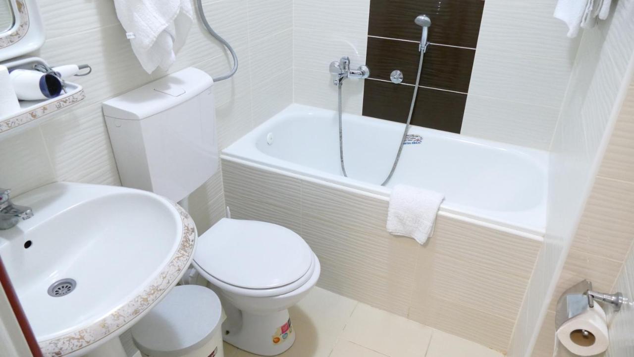 B&B Vila Bela Ruza Сремска-Митровица Экстерьер фото